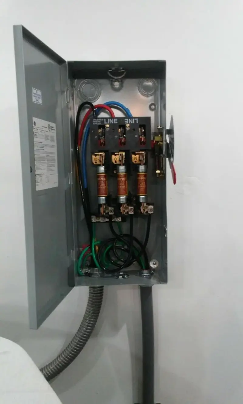 Three-phase disconnect switch installed for Smoke Detector Installation in Virginia Beach